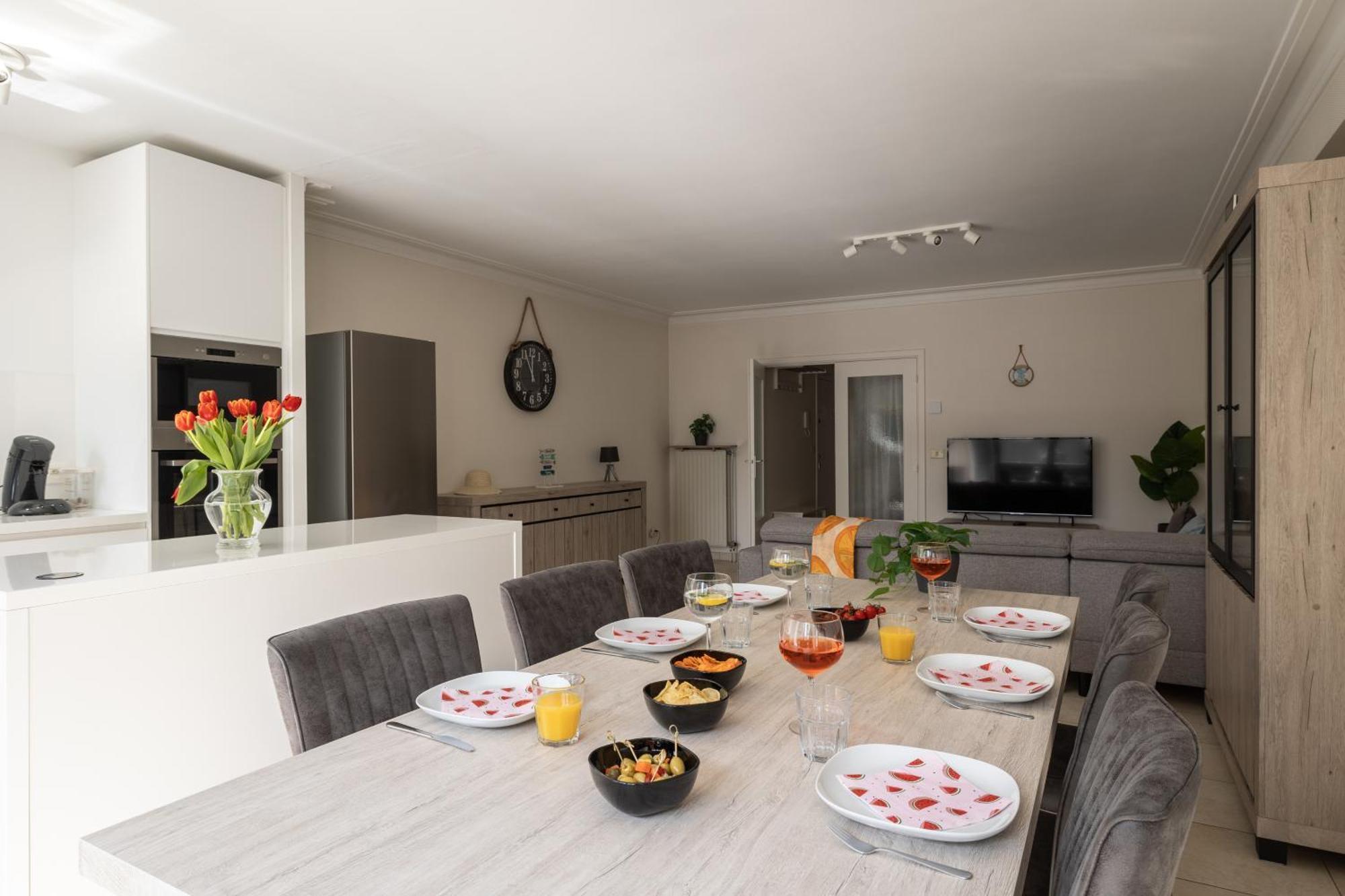 Weloveoostende - Newly Renovated Large Apartment 150M From The Beach - Including Bed Sheets And Final Clea-Ning Kültér fotó