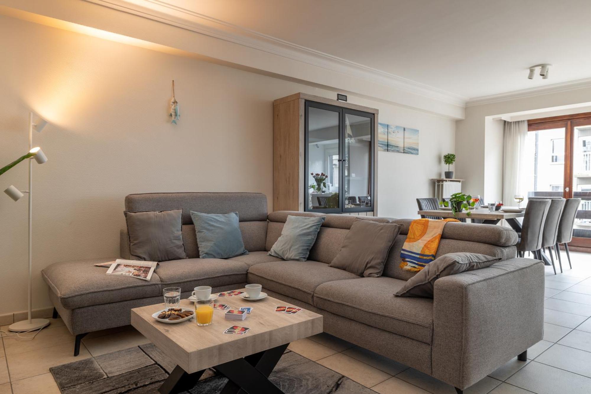 Weloveoostende - Newly Renovated Large Apartment 150M From The Beach - Including Bed Sheets And Final Clea-Ning Kültér fotó